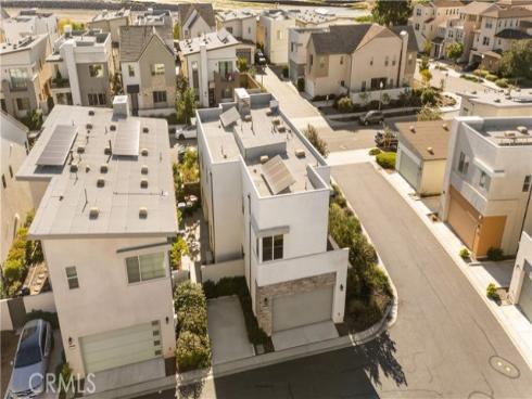 151  Scale  , Irvine, CA