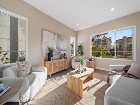 157  Scale  , Irvine, CA