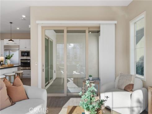 157  Scale  , Irvine, CA