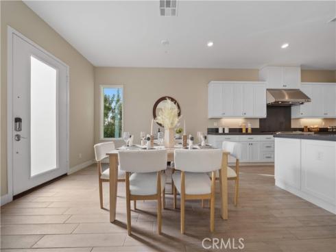 157  Scale  , Irvine, CA