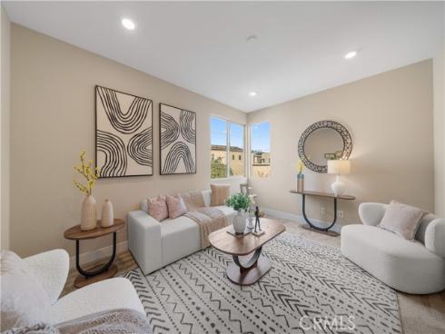 157  Scale  , Irvine, CA