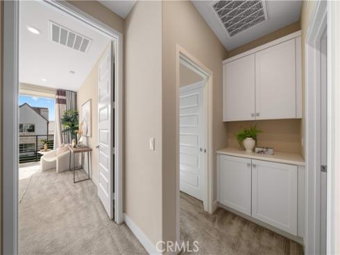 157  Scale  , Irvine, CA