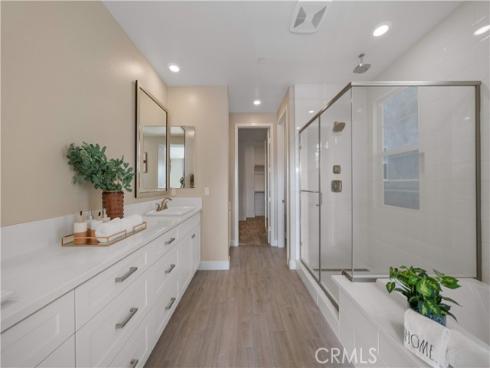 157  Scale  , Irvine, CA