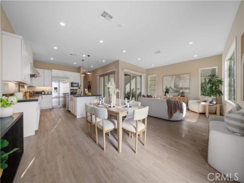 157  Scale  , Irvine, CA