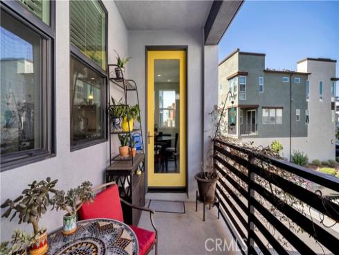 125  Allusion  , Irvine, CA