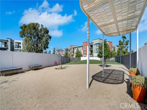 125  Allusion  , Irvine, CA