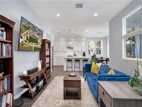 125  Allusion  , Irvine, CA