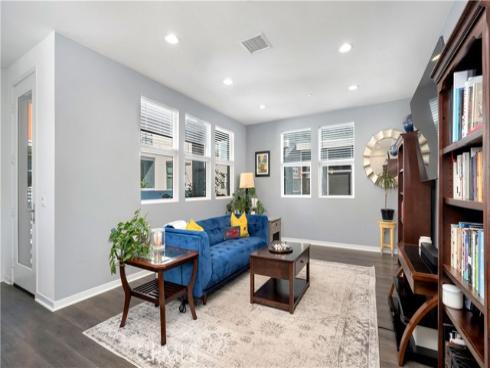 125  Allusion  , Irvine, CA