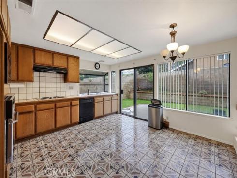 46  Christamon W  , Irvine, CA