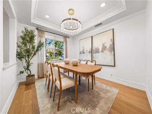 33  Modesto  , Irvine, CA