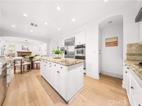 33  Modesto  , Irvine, CA