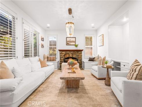 33  Modesto  , Irvine, CA