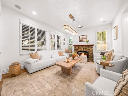 33  Modesto  , Irvine, CA