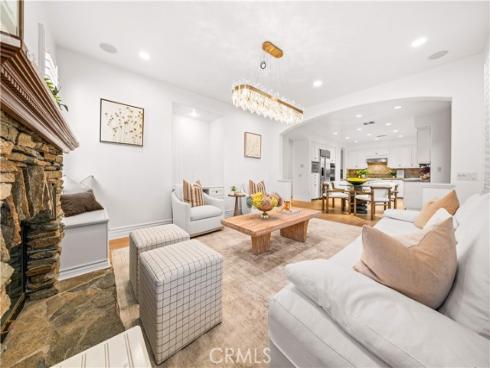 33  Modesto  , Irvine, CA