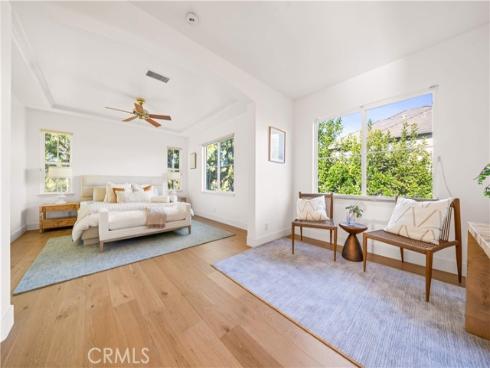 33  Modesto  , Irvine, CA