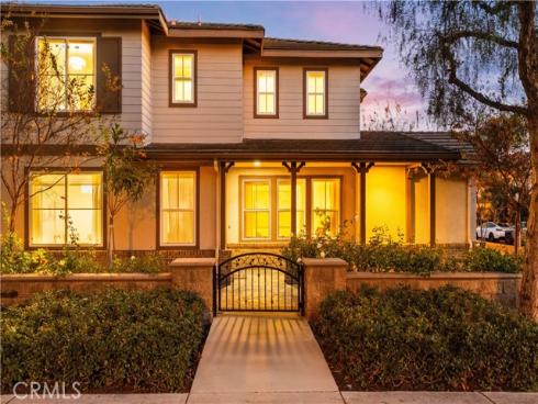 33  Modesto  , Irvine, CA