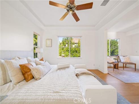 33  Modesto  , Irvine, CA