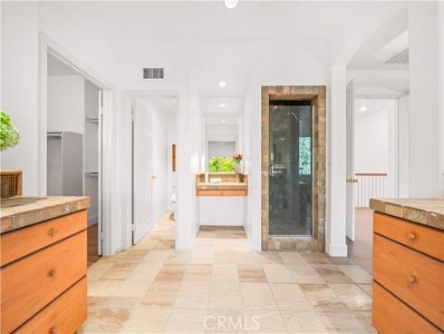 33  Modesto  , Irvine, CA