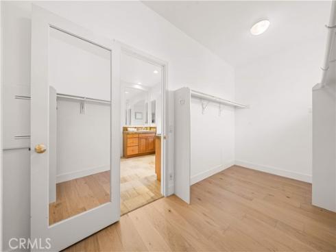 33  Modesto  , Irvine, CA