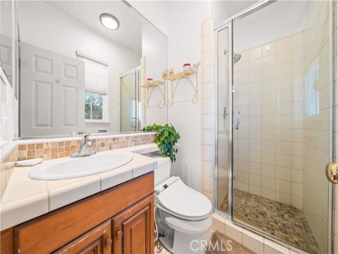 33  Modesto  , Irvine, CA