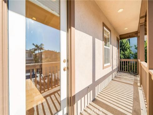 33  Modesto  , Irvine, CA