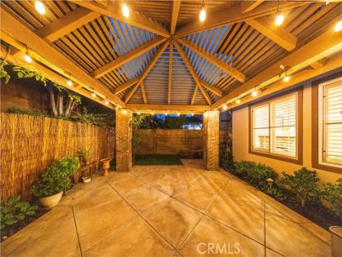 33  Modesto  , Irvine, CA