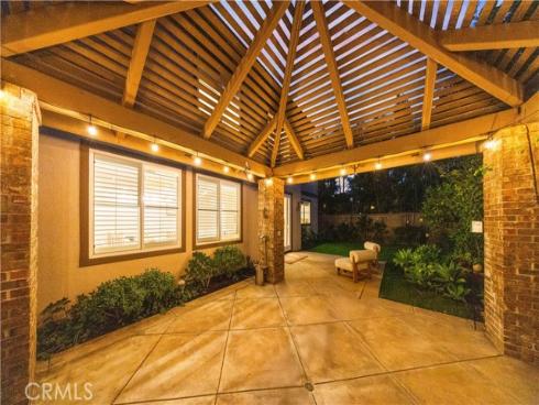 33  Modesto  , Irvine, CA