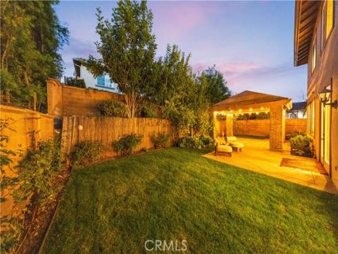 33  Modesto  , Irvine, CA