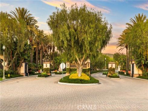 33  Modesto  , Irvine, CA