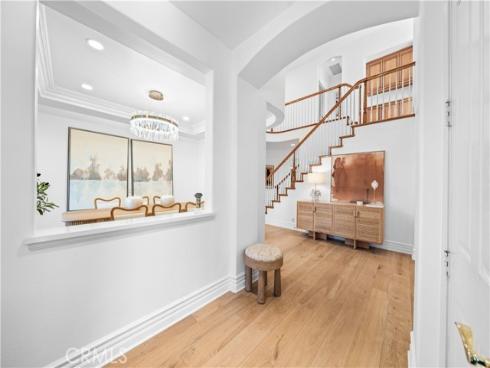 33  Modesto  , Irvine, CA