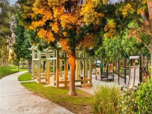 33  Modesto  , Irvine, CA