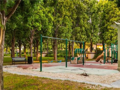 33  Modesto  , Irvine, CA