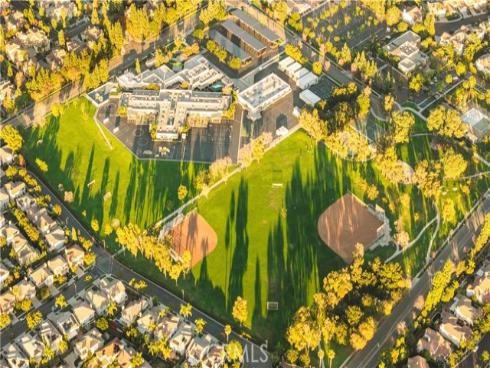 33  Modesto  , Irvine, CA