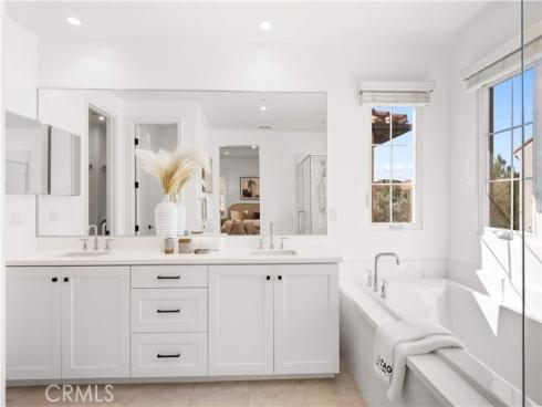 217 Piazza , Irvine, CA