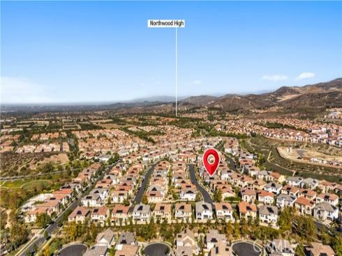 57  Kite  , Irvine, CA