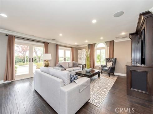 111  Hillcrest  , Irvine, CA