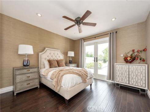 111  Hillcrest  , Irvine, CA