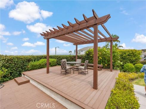 111  Hillcrest  , Irvine, CA