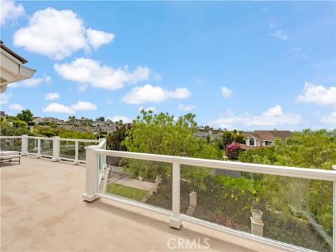 111  Hillcrest  , Irvine, CA