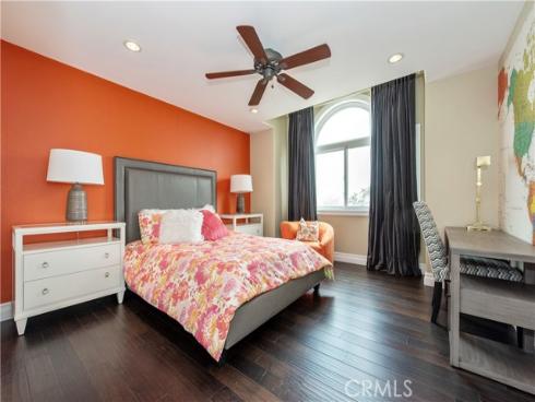 111  Hillcrest  , Irvine, CA