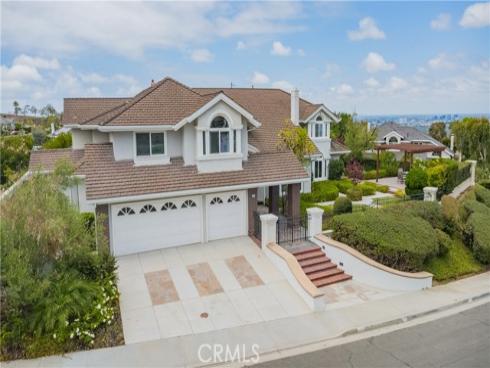 111  Hillcrest  , Irvine, CA