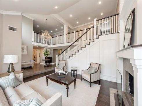 111  Hillcrest  , Irvine, CA