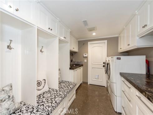 111  Hillcrest  , Irvine, CA