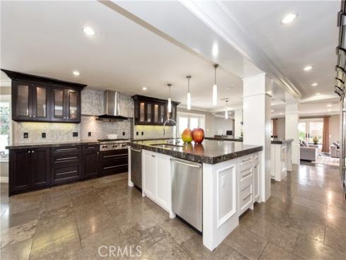 111  Hillcrest  , Irvine, CA