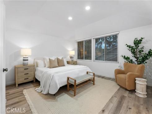 16 E Yale Loop #28  , Irvine, CA