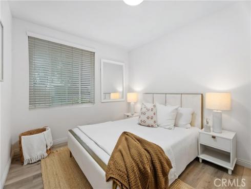 16 E Yale Loop #28  , Irvine, CA