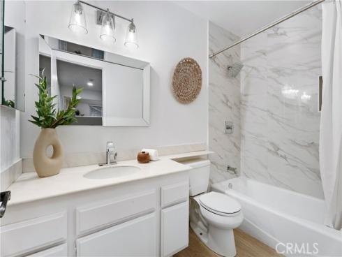 16 E Yale Loop #28  , Irvine, CA