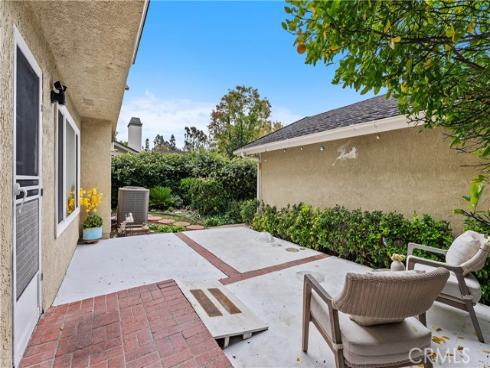 16 E Yale Loop #28  , Irvine, CA