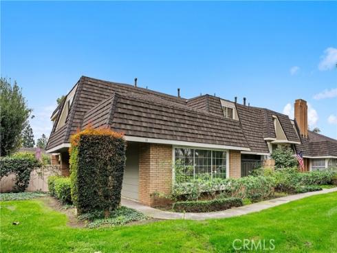 16 E Yale Loop #28  , Irvine, CA