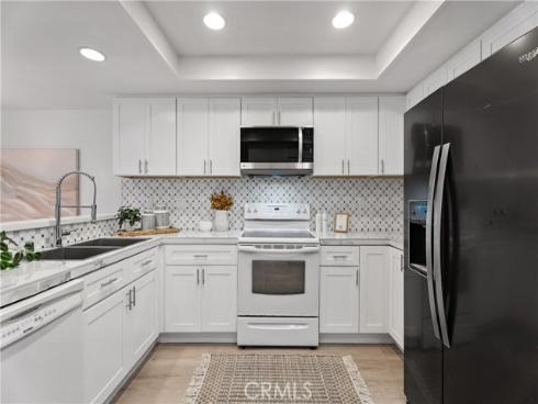 16 E Yale Loop #28  , Irvine, CA